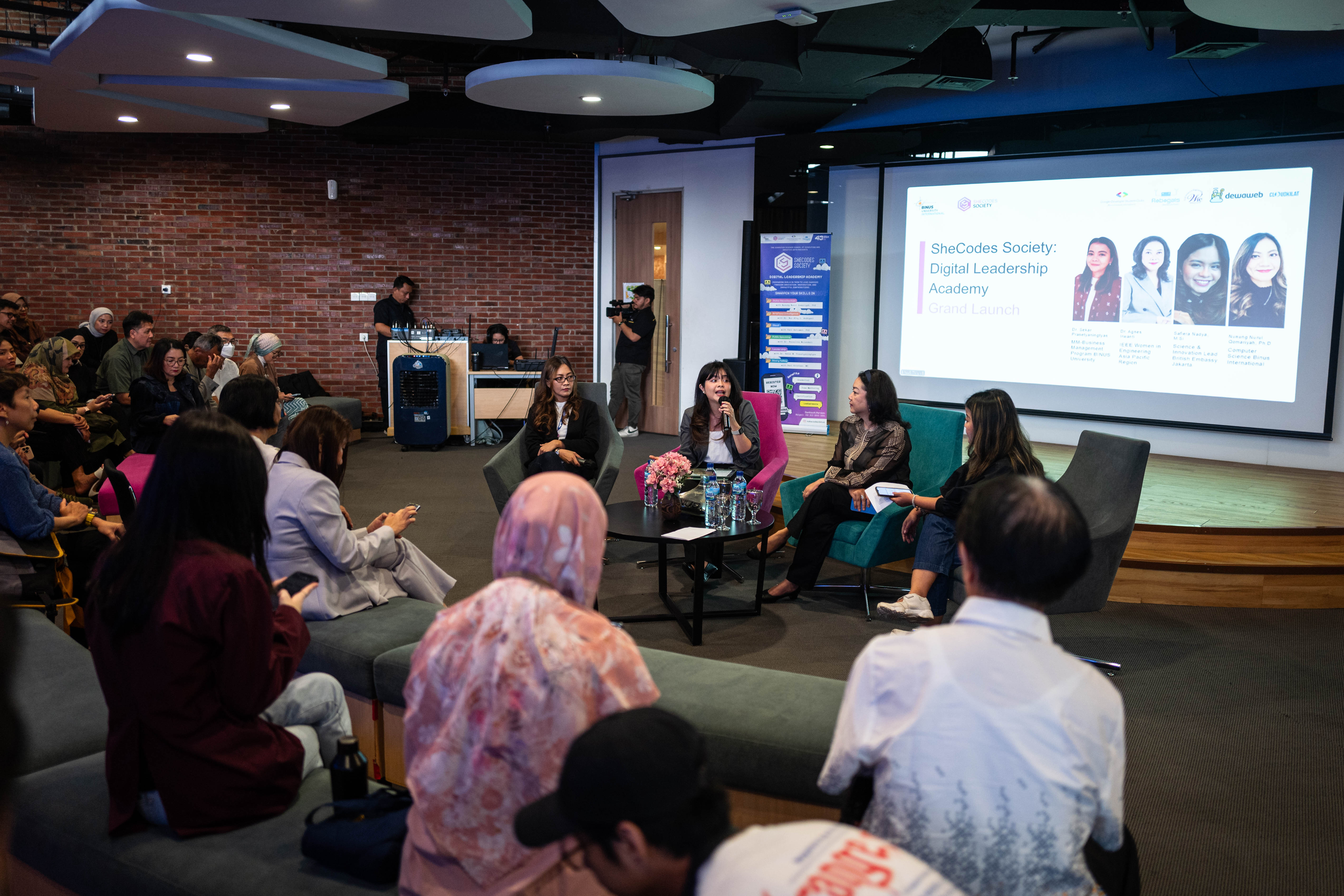 SheCodes Society Binus